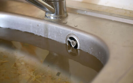 blocked drains reduce water pressure?